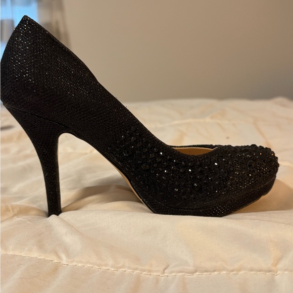 Chic Black Rhinestone Heels - Picture 5 of 16